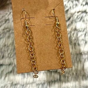 Elegant Gold Chain Drop Earrings